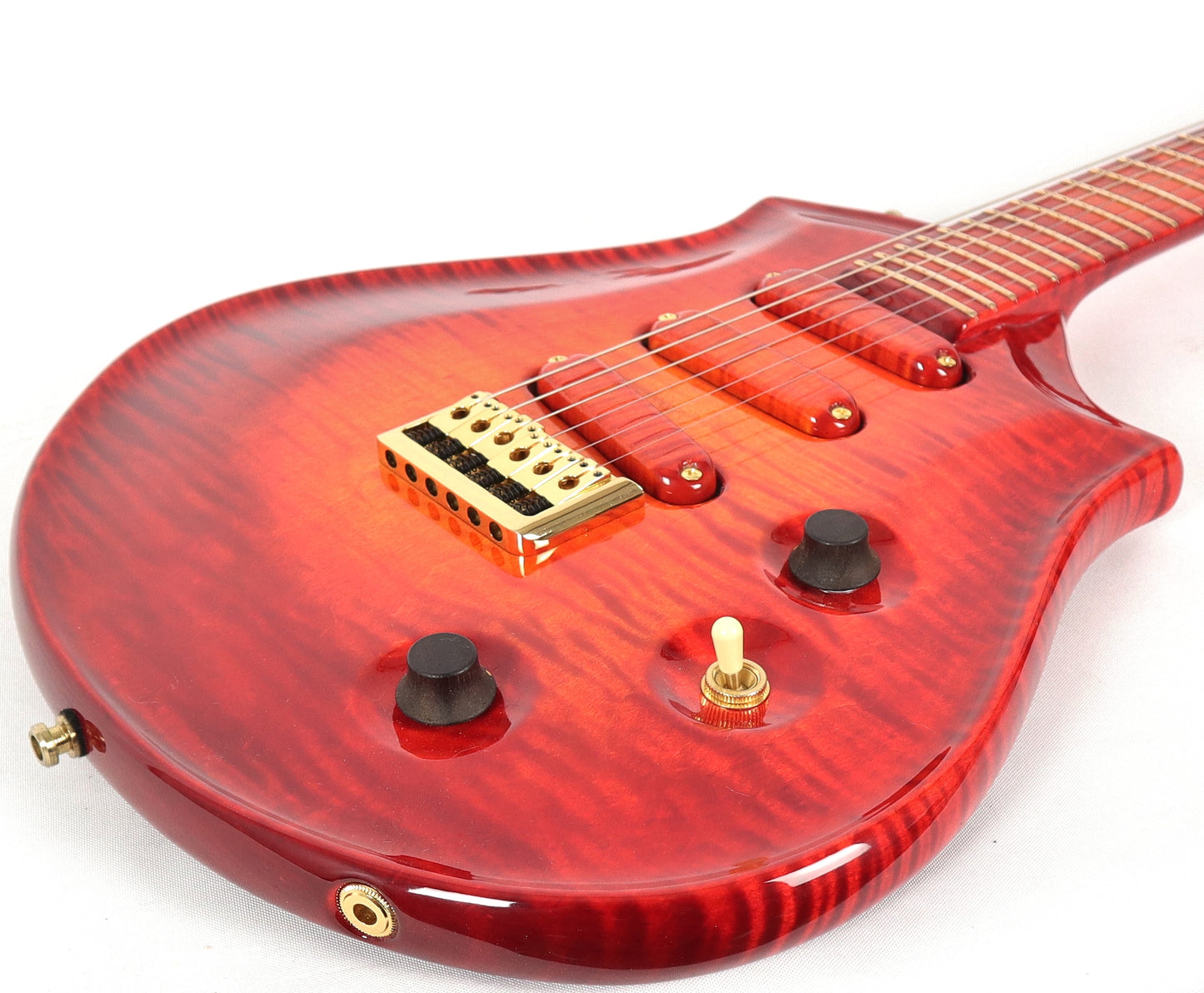 Anu Amber Electric Guitar made by Master Luthier Kenny Johns w/ Hard Case